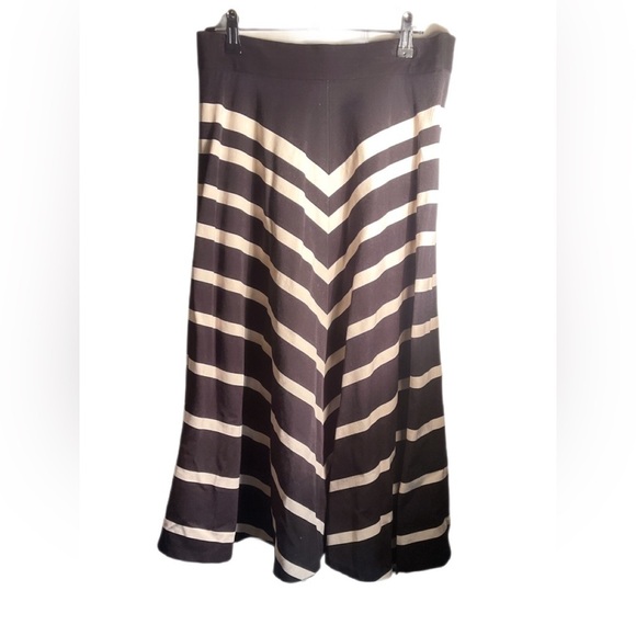 Banana Republic Tall Chevron Black White A-Line Day 2 Nite Trendy Midi Skirt 8 - Picture 2 of 5